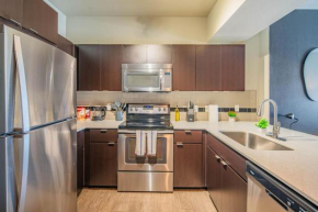 Stunning Studio - DT, Parking, Gym, W-D, Roosevelt Row